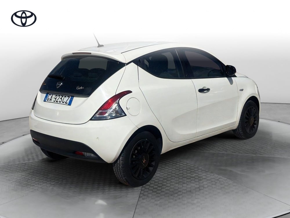 Lancia Ypsilon usata a Ragusa (3)