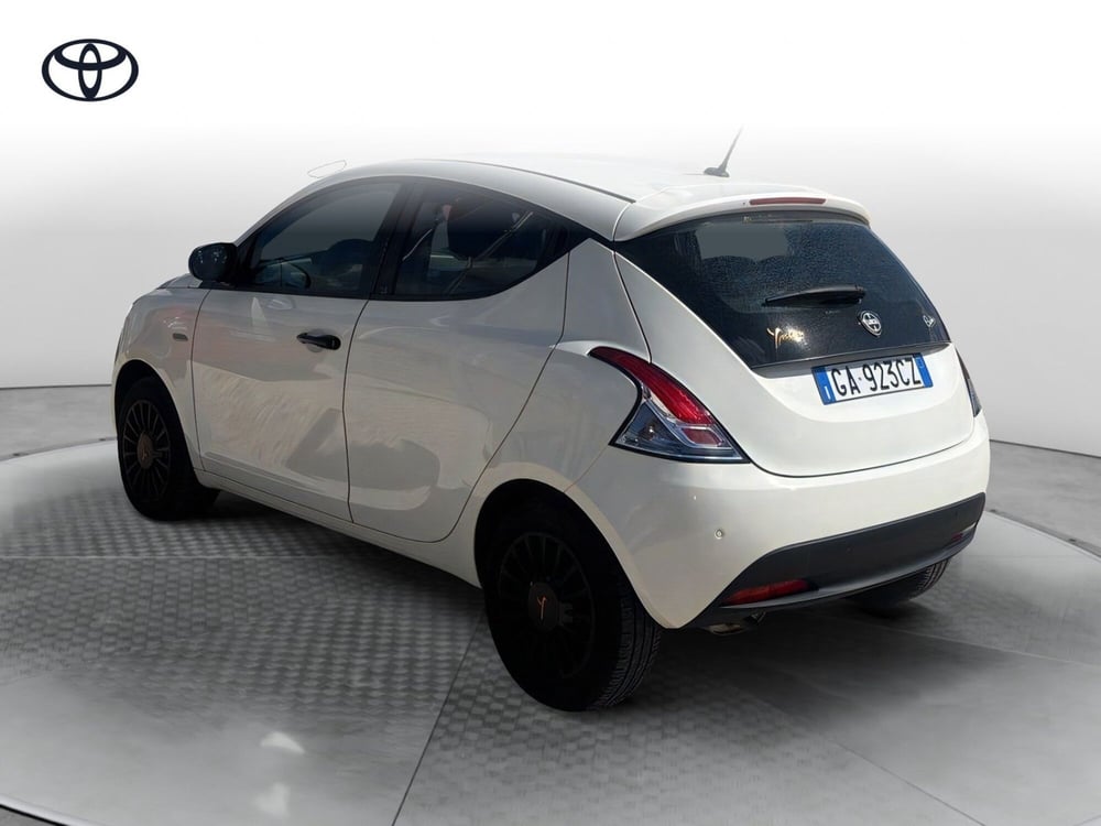 Lancia Ypsilon usata a Ragusa (4)