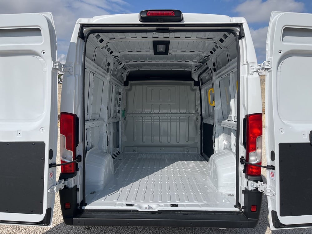 Toyota Proace Max Furgone nuova a Ragusa (6)