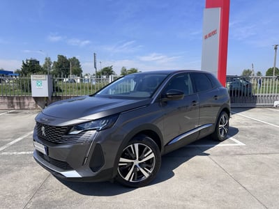 Peugeot 3008 BlueHDi 130 S&amp;S EAT8 Allure Pack del 2022 usata a Madignano