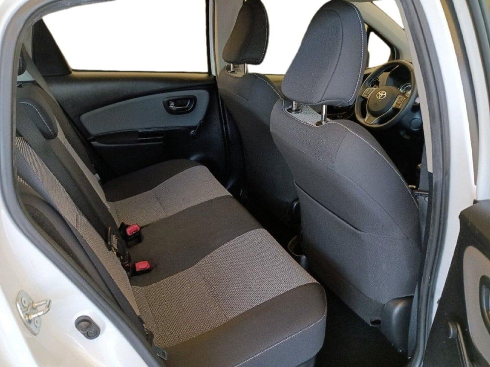 Toyota Yaris usata a Milano (7)