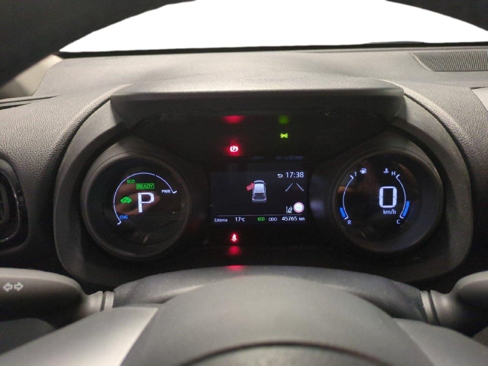 Toyota Yaris usata a Milano (15)