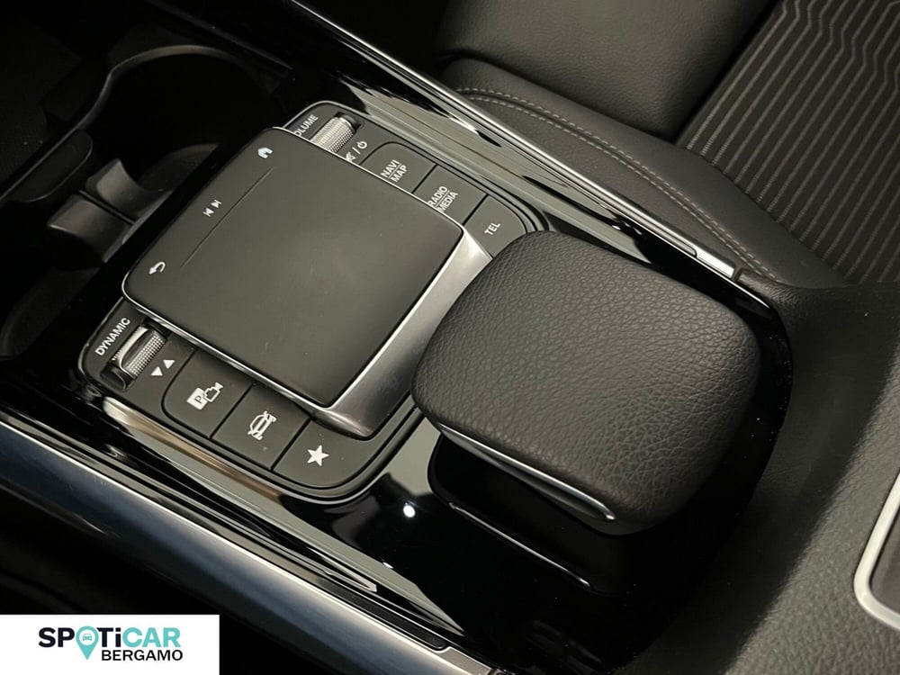 Mercedes-Benz GLA SUV usata a Bergamo (12)