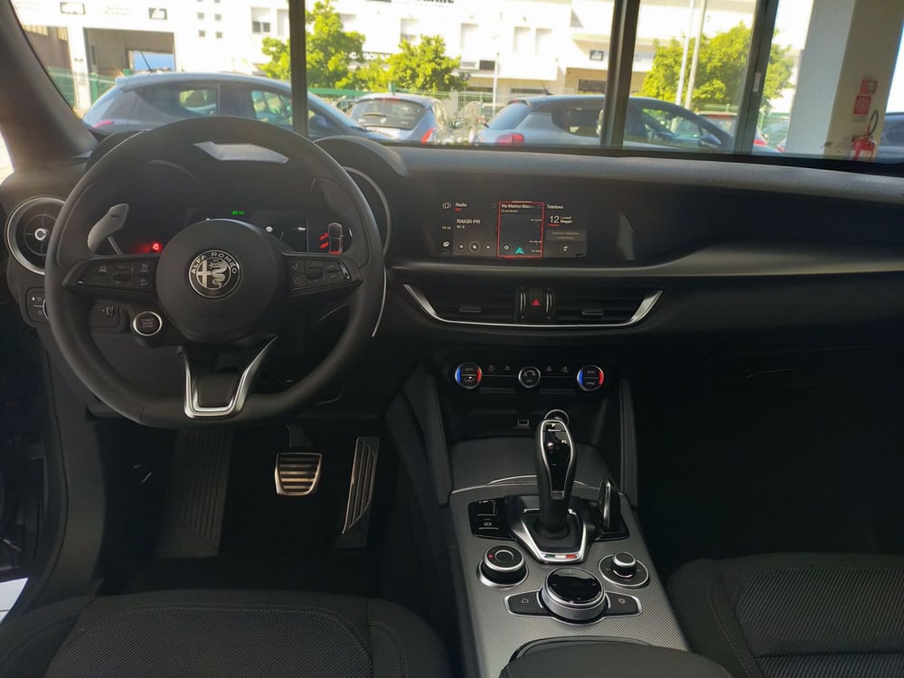 Alfa Romeo Stelvio nuova a Reggio Emilia (15)