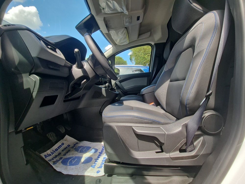 Nissan Townstar nuova a Bologna (9)