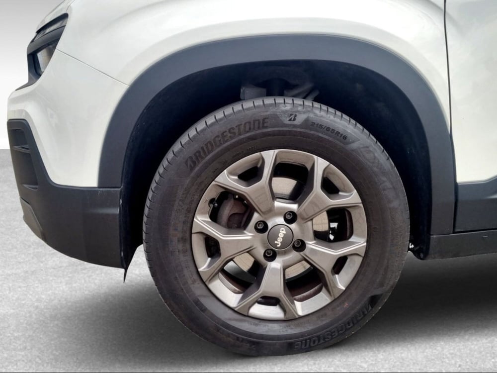 Jeep Avenger usata a Livorno (15)