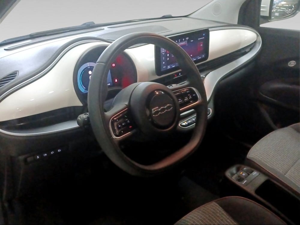 Fiat 500e usata a Firenze (9)