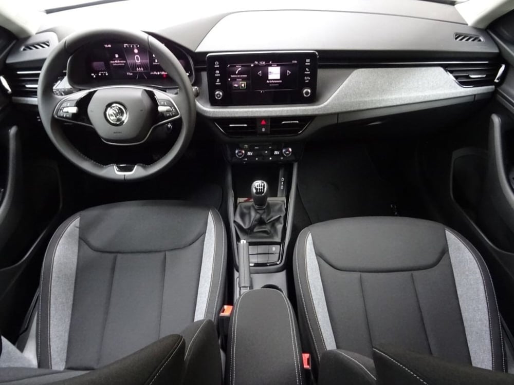 Skoda Kamiq nuova a Como (4)