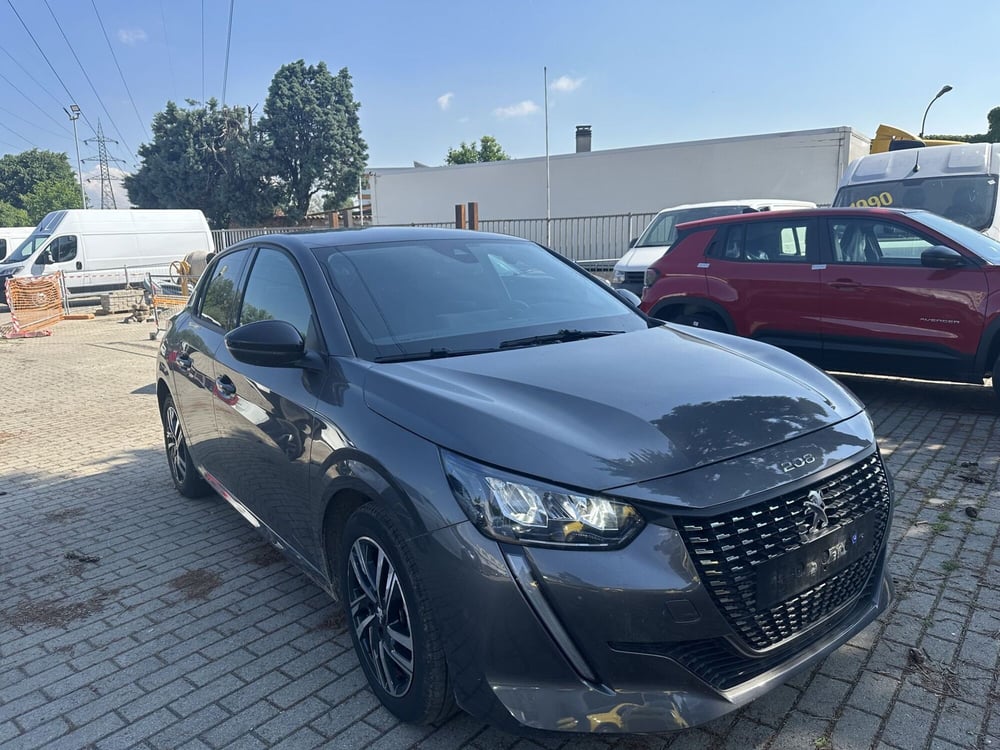 Peugeot 208 usata a Milano (4)