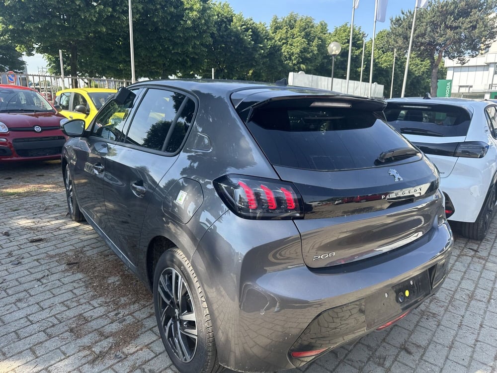 Peugeot 208 usata a Milano (5)