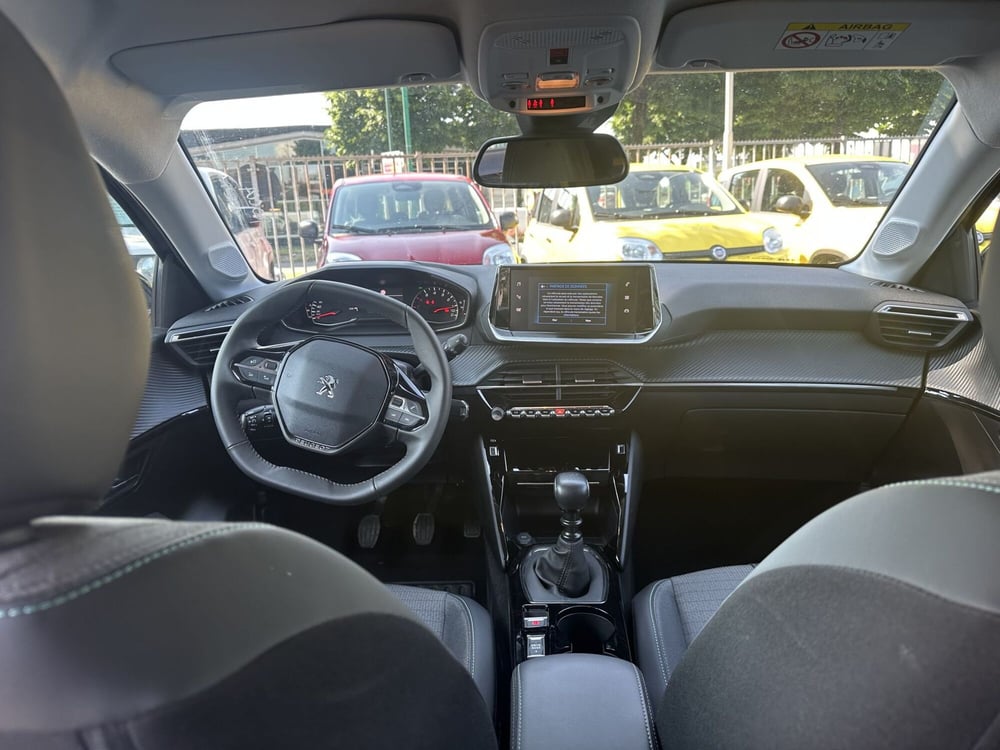 Peugeot 208 usata a Milano (9)