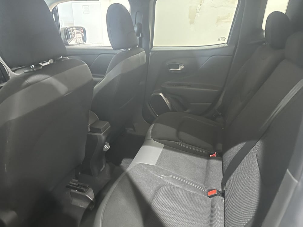 Jeep Renegade usata a Milano (12)