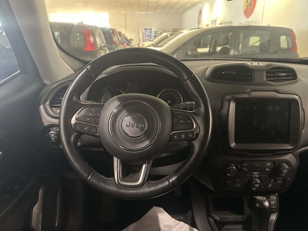 Jeep Renegade usata a Milano (14)