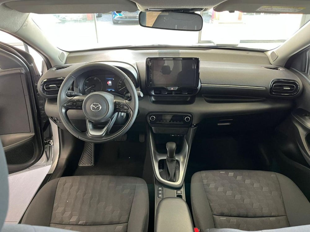 Mazda Mazda2 Hybrid nuova a Como (10)