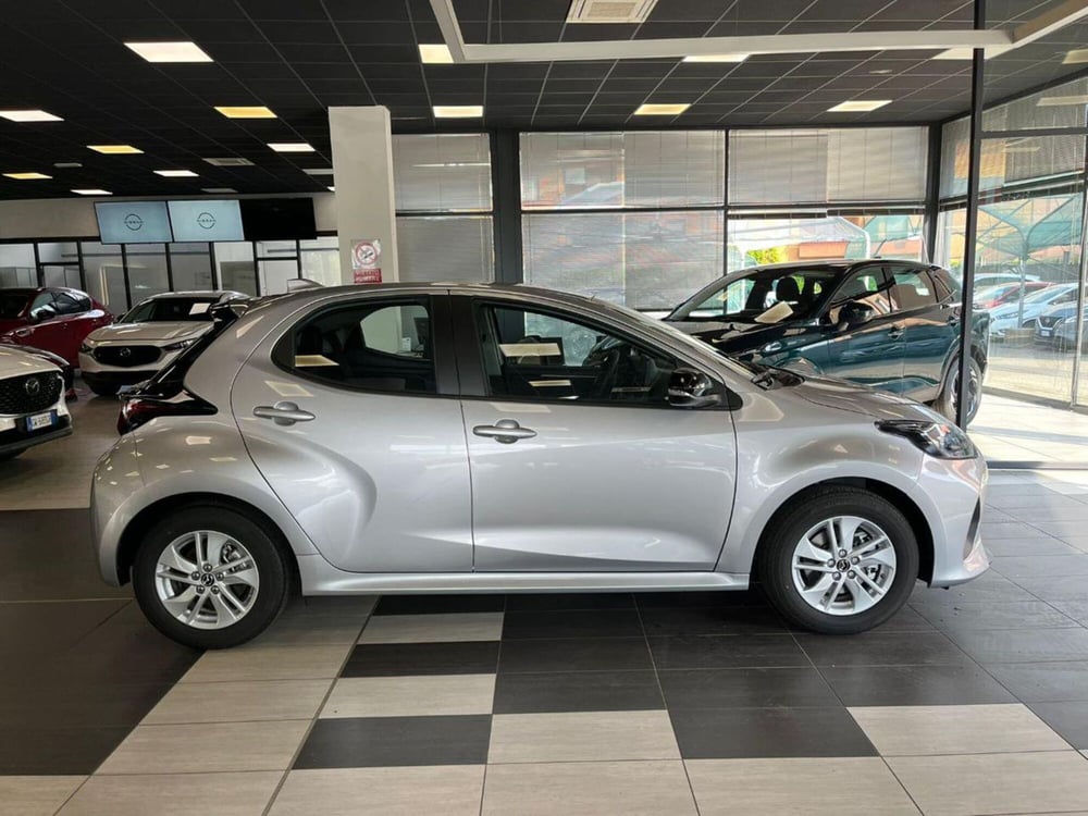 Mazda Mazda2 Hybrid nuova a Como (5)