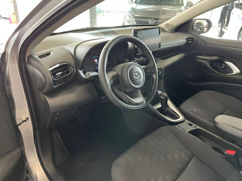 Mazda Mazda2 Hybrid nuova a Como (7)