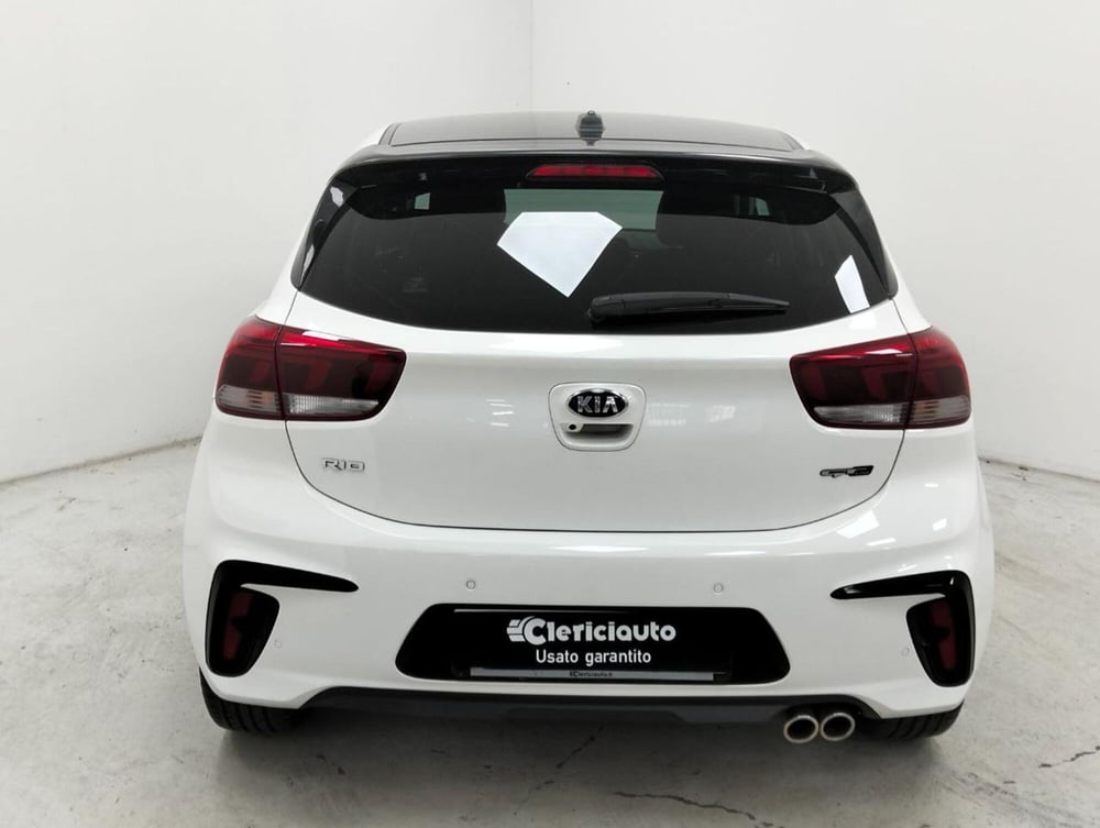Kia Rio usata a Como (7)