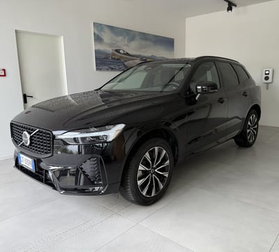 Volvo XC60 B4 automatico Plus Dark del 2024 usata a Parma
