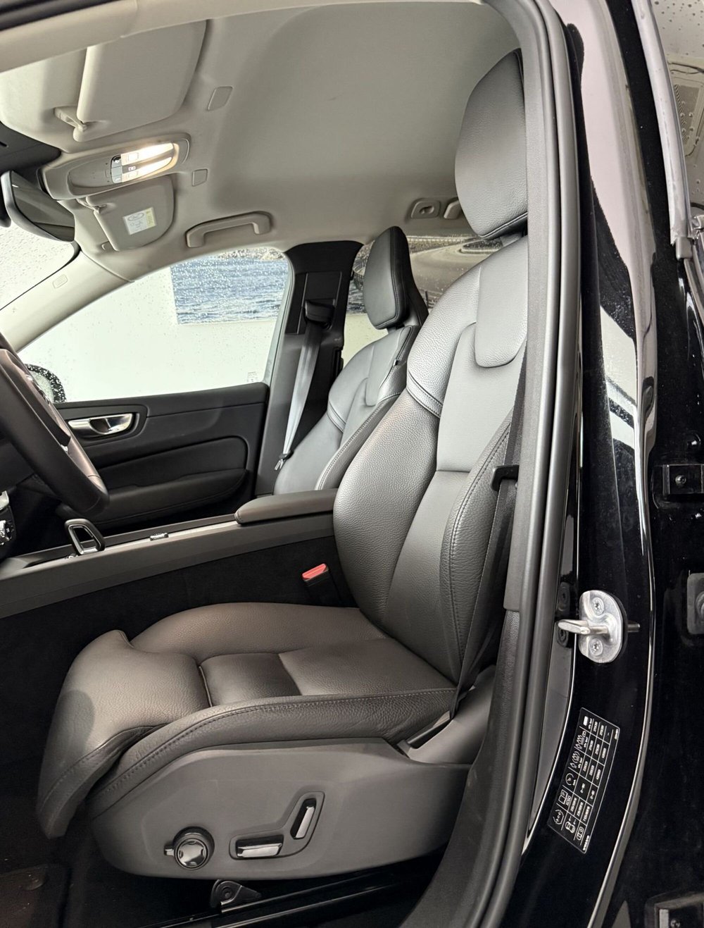 Volvo XC60 usata a Parma (5)