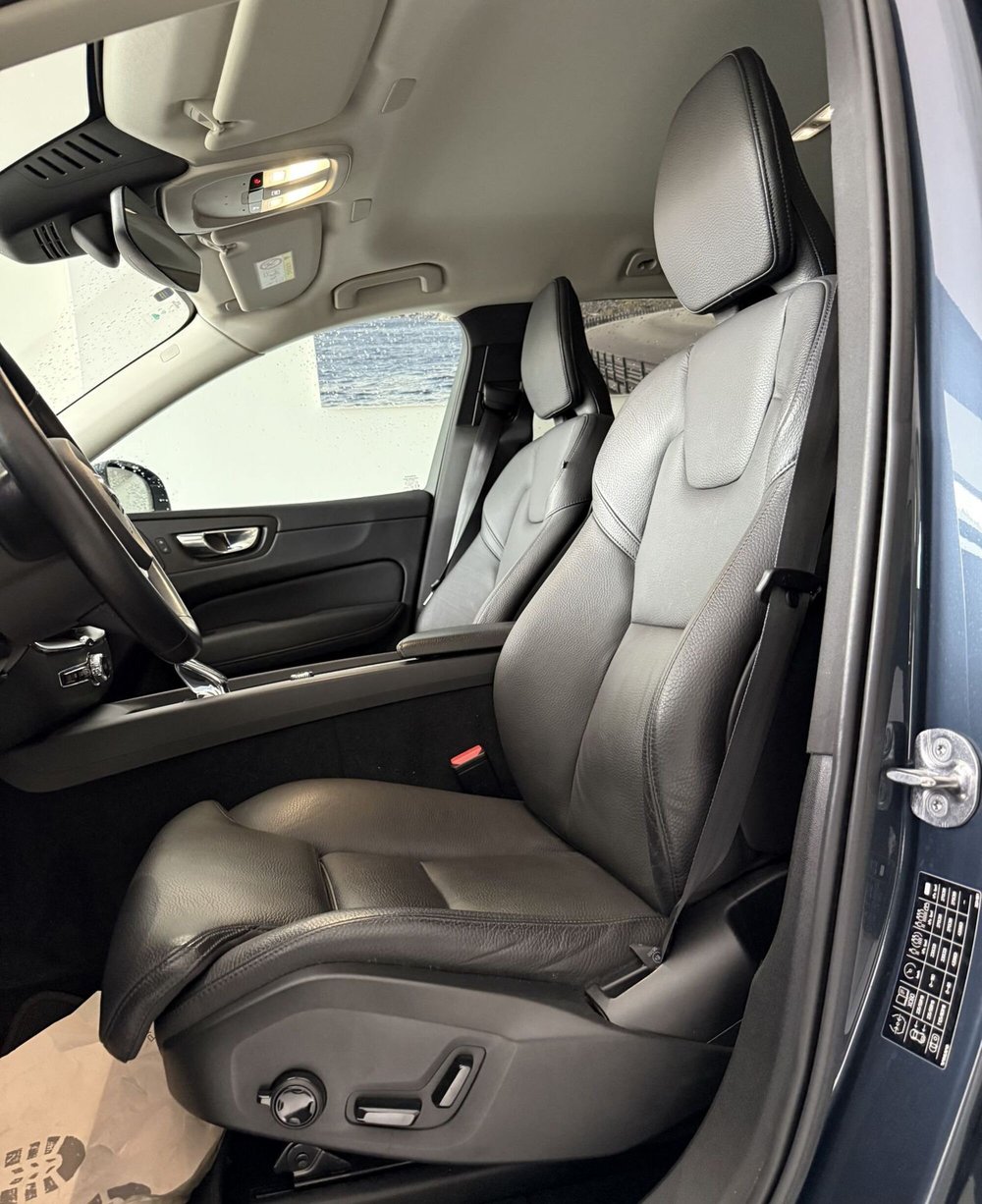 Volvo XC60 usata a Parma (4)