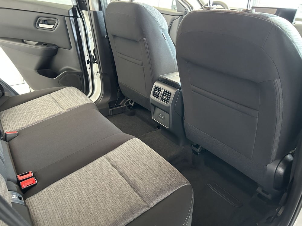 Nissan X-Trail nuova a Ferrara (12)