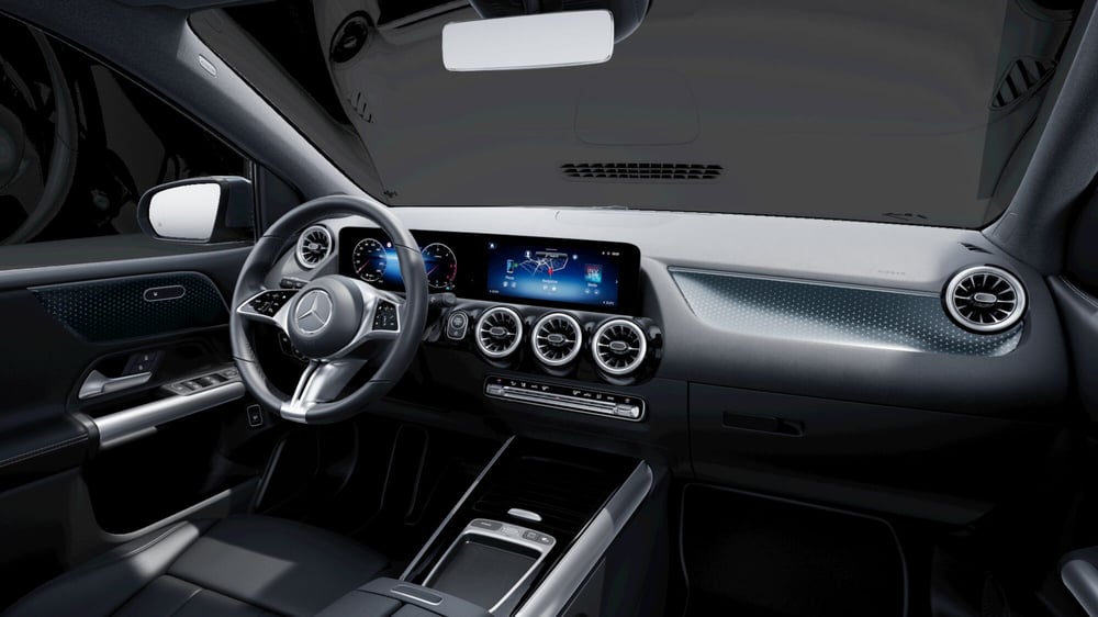 Mercedes-Benz Classe B nuova a Milano (5)