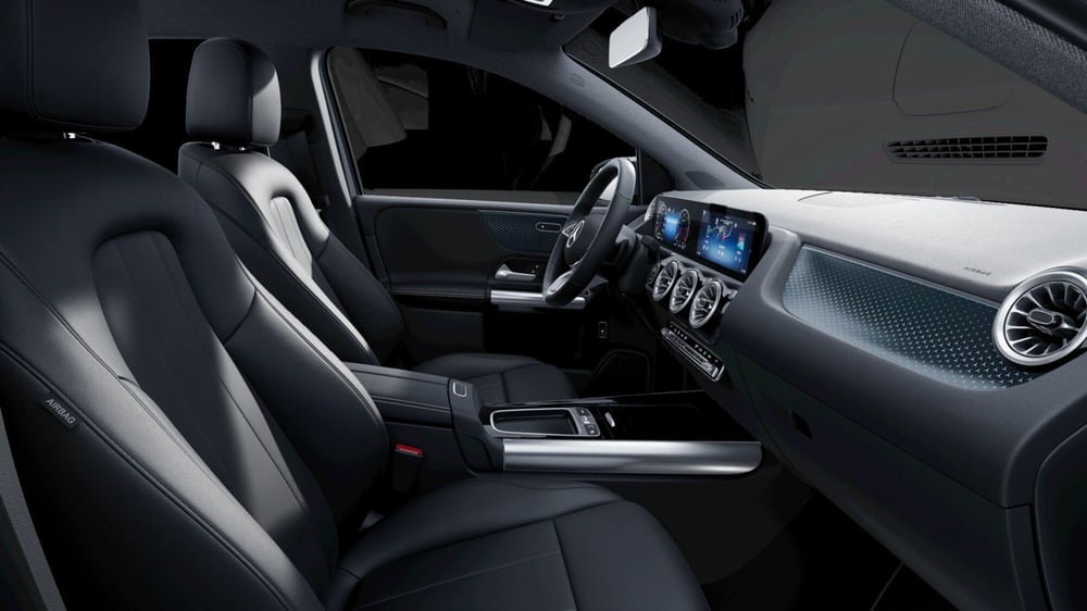 Mercedes-Benz Classe B nuova a Milano (7)