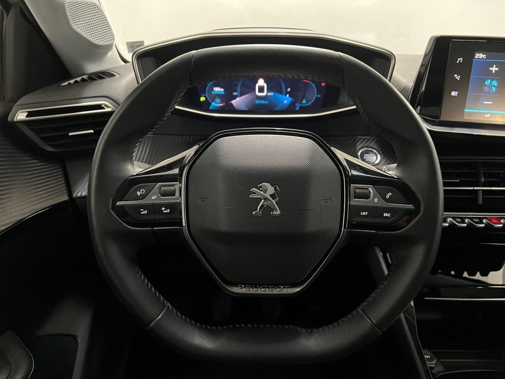 Peugeot 208 usata a Bari (17)