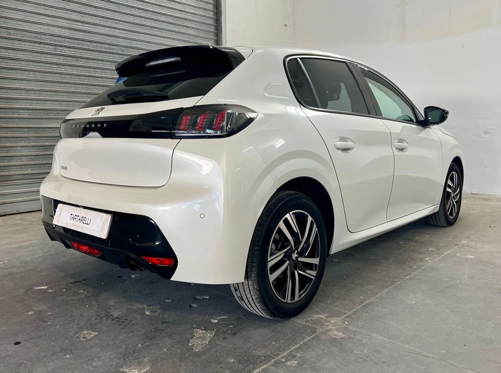 Peugeot 208 usata a Bari (8)
