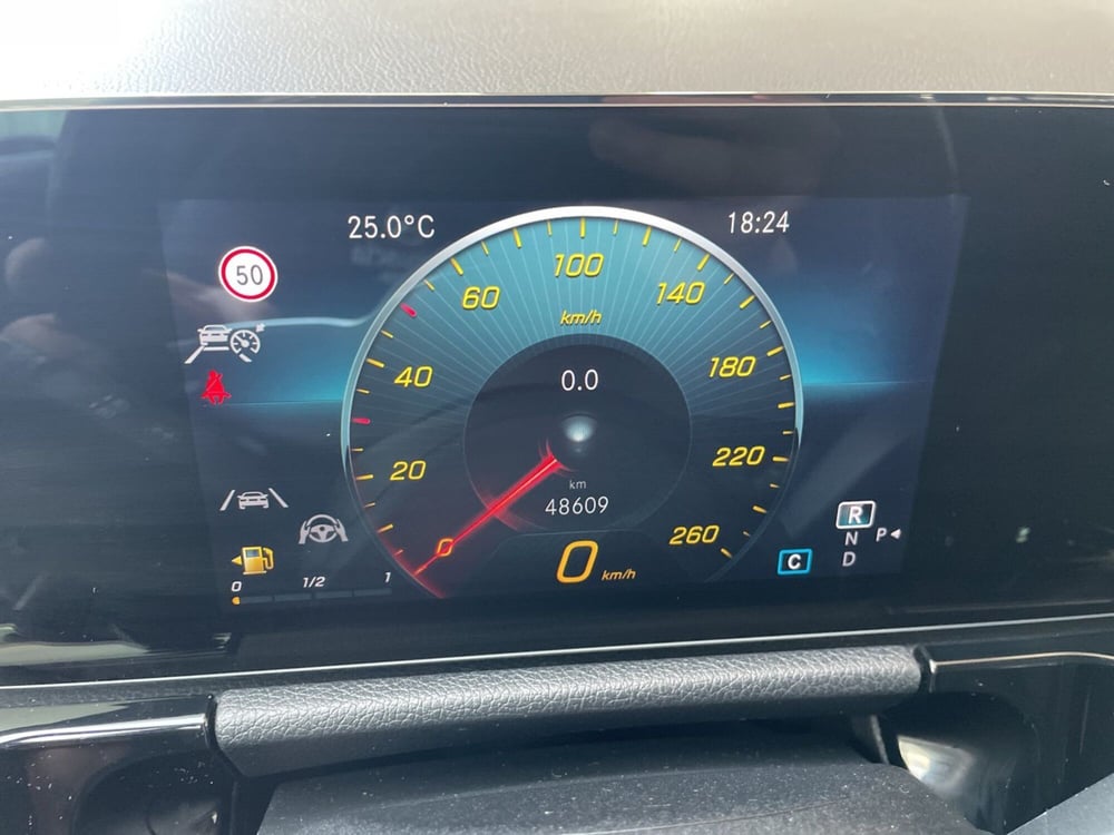 Mercedes-Benz GLA SUV usata a Pescara (12)