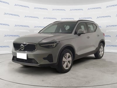Volvo XC40 B3 automatico Essential N1 nuova a Como