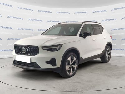 Volvo XC40 B3 automatico Plus Dark N1 nuova a Como