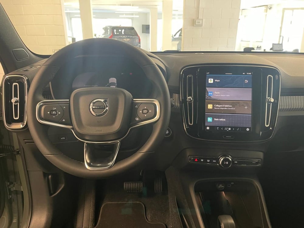 Volvo XC40 nuova a Como (12)