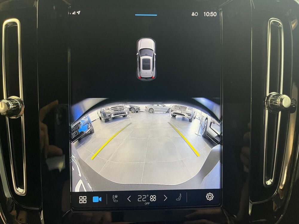 Volvo XC40 nuova a Como (14)