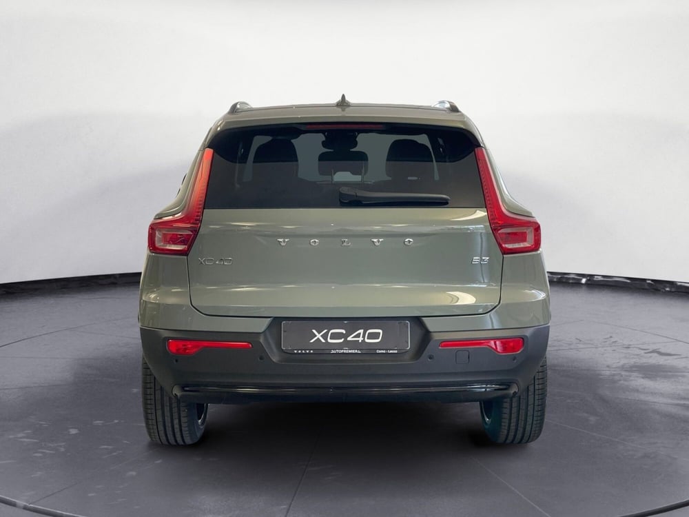 Volvo XC40 nuova a Como (5)