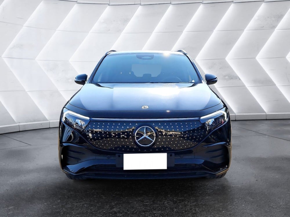 Mercedes-Benz EQA usata a Salerno (2)