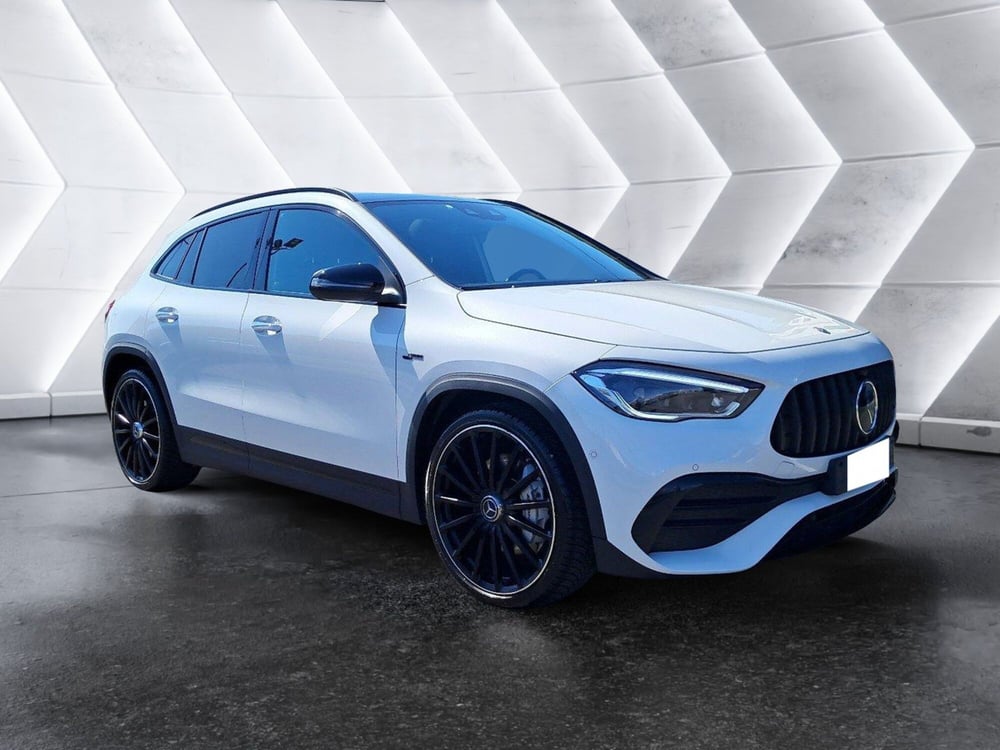 Mercedes-Benz GLA SUV usata a Salerno (4)