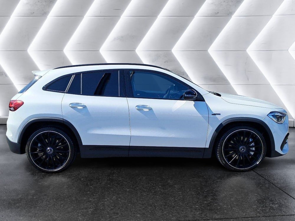 Mercedes-Benz GLA SUV usata a Salerno (5)