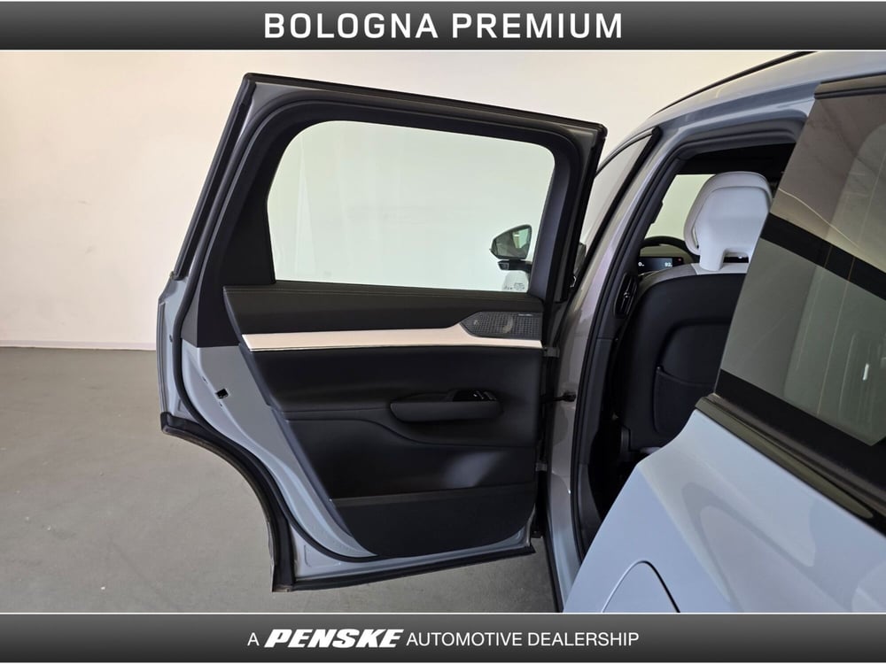 Volvo EX90 usata a Bologna (13)