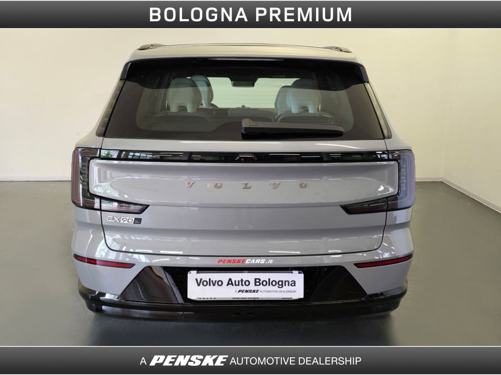 Volvo EX90 usata a Bologna (8)