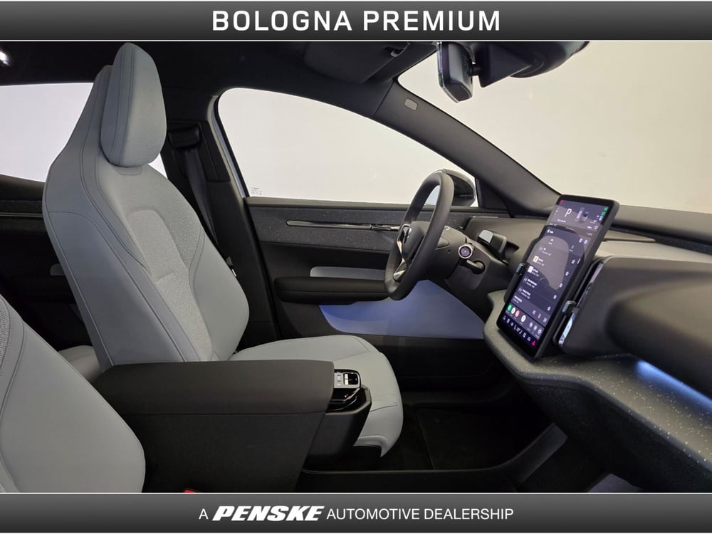 Volvo EX30 usata a Bologna (3)