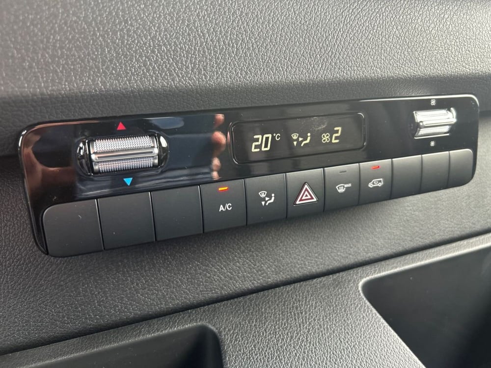 Mercedes-Benz Sprinter nuova a Milano (14)