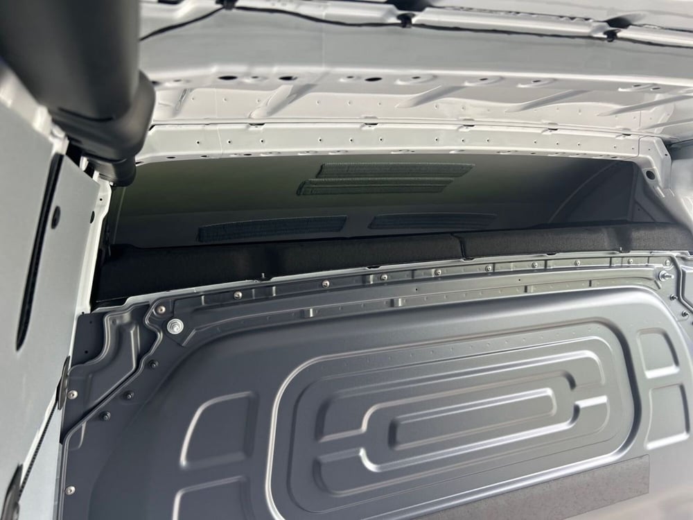Mercedes-Benz Sprinter nuova a Milano (19)