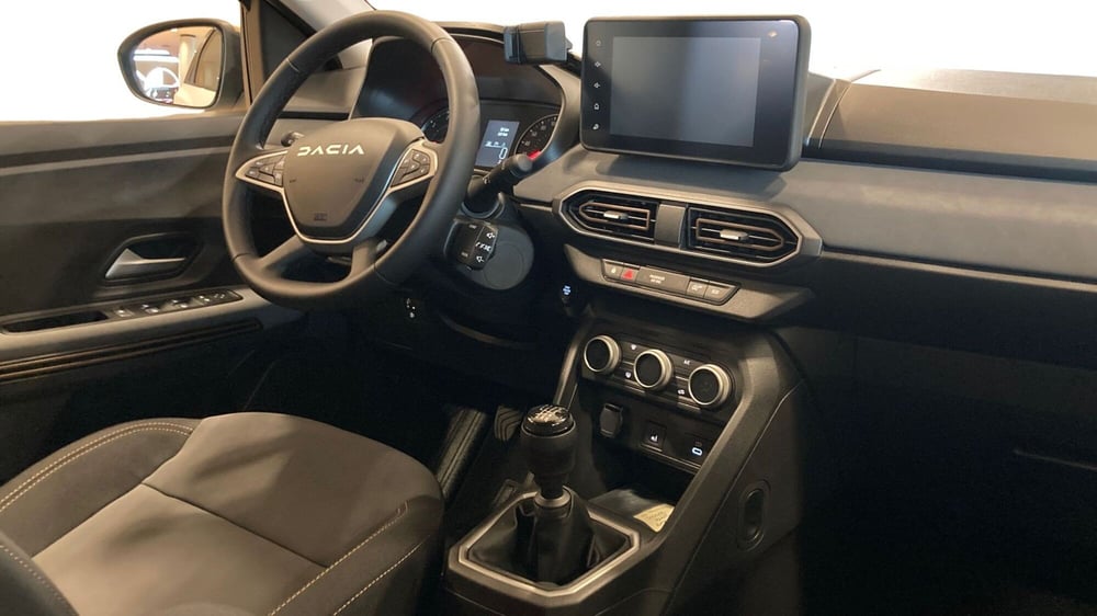 Dacia Jogger nuova a Treviso (6)