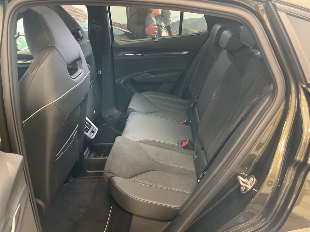 Skoda Enyaq Coupé nuova a Modena (13)
