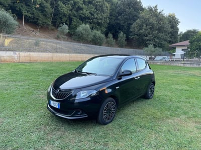 Lancia Ypsilon 1.0 FireFly 5 porte S&amp;S Hybrid Gold Plus del 2022 usata a Fisciano