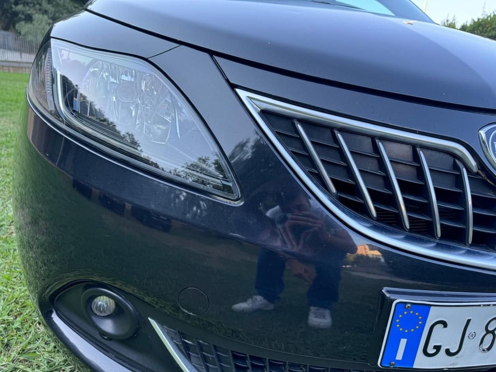Lancia Ypsilon usata a Salerno (16)