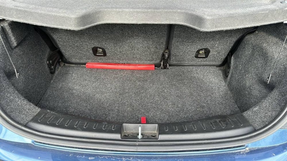 Lancia Ypsilon usata a Salerno (11)