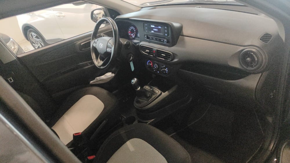 Hyundai i10 usata a Firenze (11)