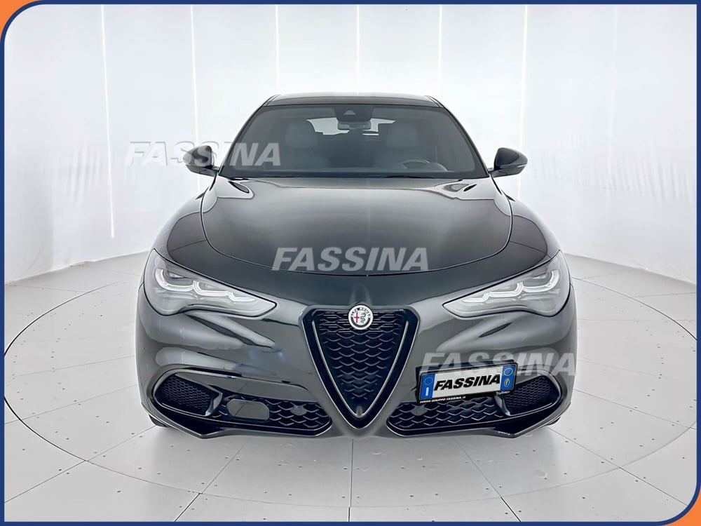 Alfa Romeo Stelvio usata a Milano (2)
